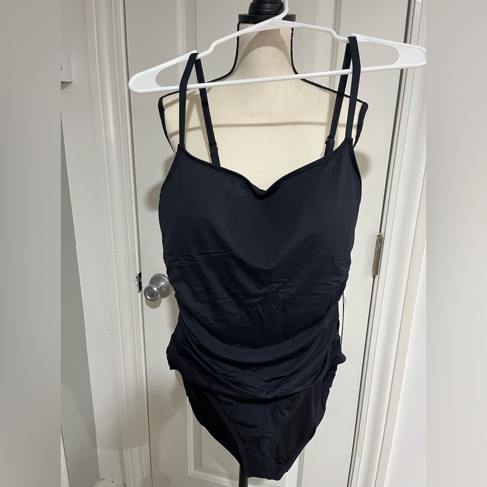 La Blanca Women's One Piece Swimsuit Island Goddess Shirred Side - Picture 8 of 8